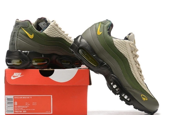   Corteiz FB2709-300 Nike 95 Gutta Max SP Green Air  0326